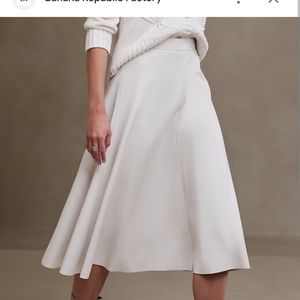 Banana Republic off white vegan skirt